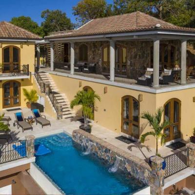 SOUTH SHORE VILLA