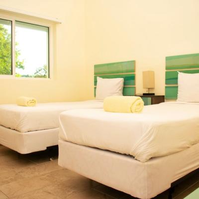 Tamarind Inn Upper Level 2 Twin