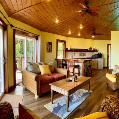 TRADEWINDS TERRACE – PENTHOUSE AT VISTA BAHIA